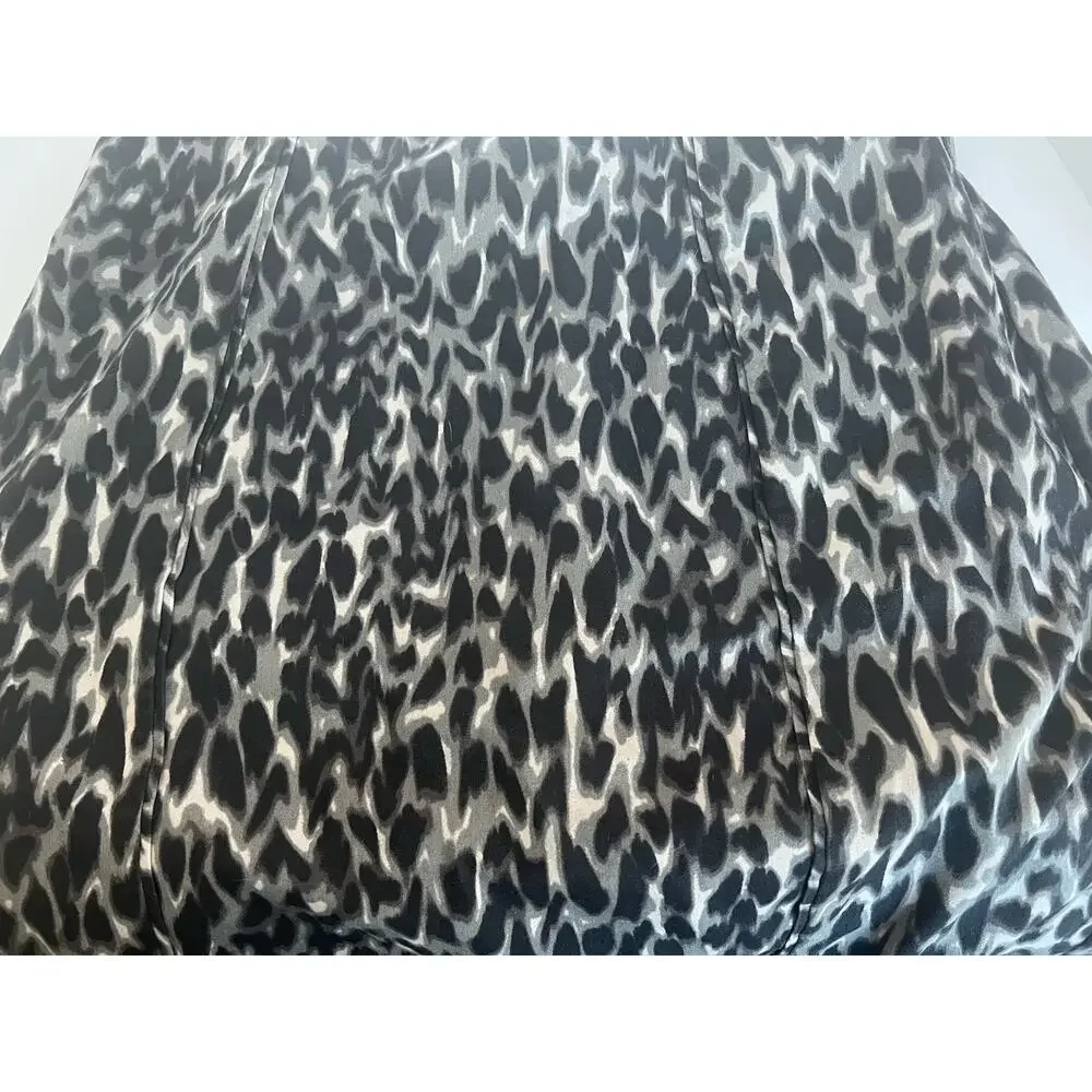 Worthington Leopard Print Black and Gray‎ Stretch Zippered Skirt Size 18